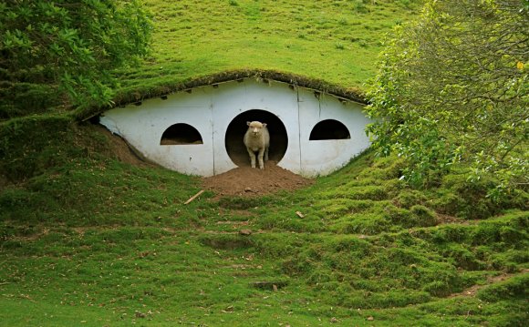 Hobbiton Hobbiton Hobbiton